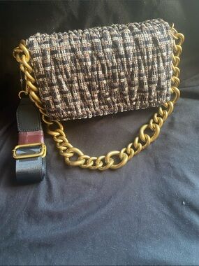 Montana West Textured Tweed Shoulder Bag with Bold Gold Chain - Black & Brown